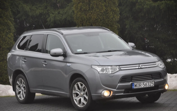 Mitsubishi Outlander cena 43900 przebieg: 381000, rok produkcji 2014 z Piotrków Kujawski małe 667